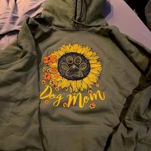 Pawz dog mom sweatshirt, gently used